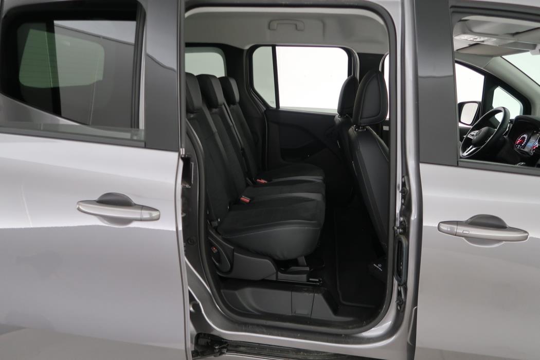 MERCEDES-BENZ EQT 2023