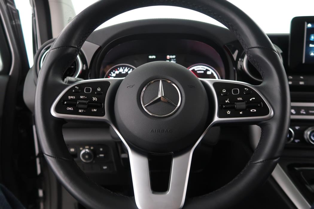 MERCEDES-BENZ EQT 2023