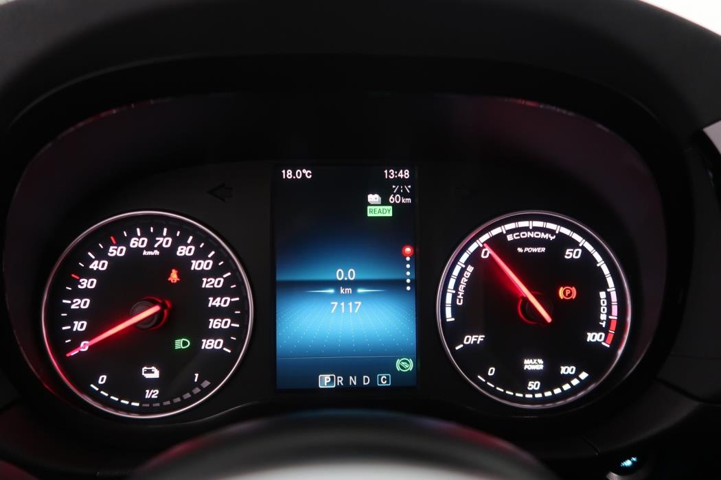 MERCEDES-BENZ EQT 2023