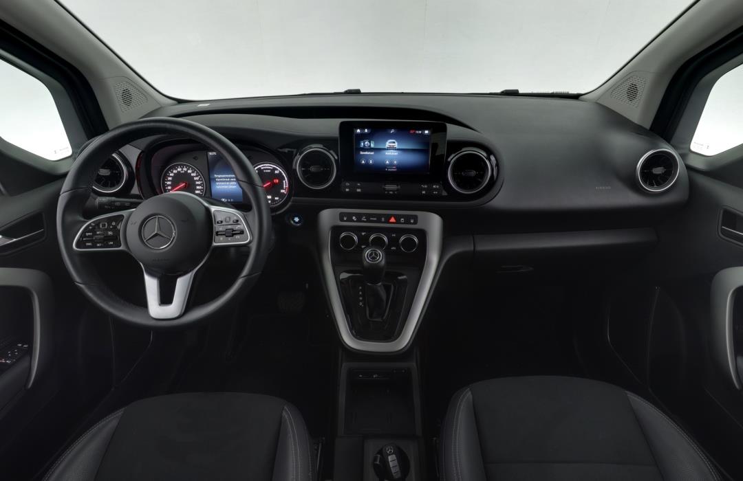 MERCEDES-BENZ EQT 2023