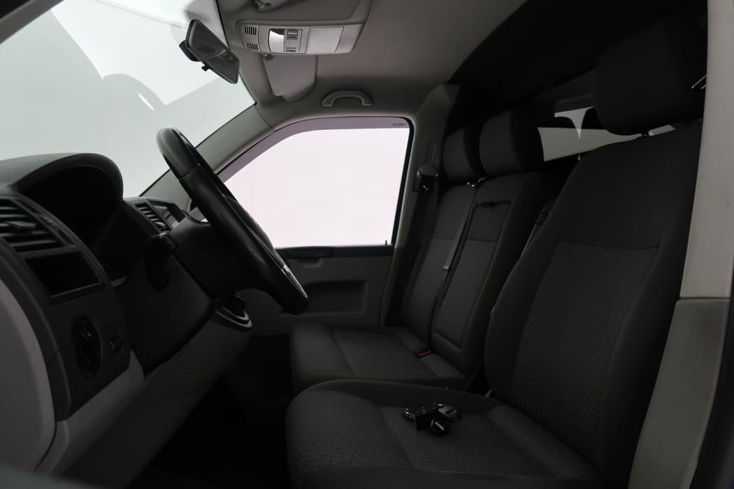 VOLKSWAGEN Transporter 2011