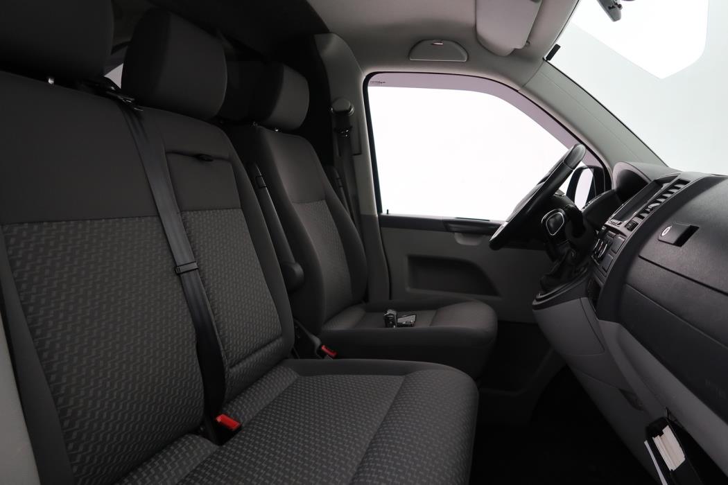 VOLKSWAGEN Transporter 2011