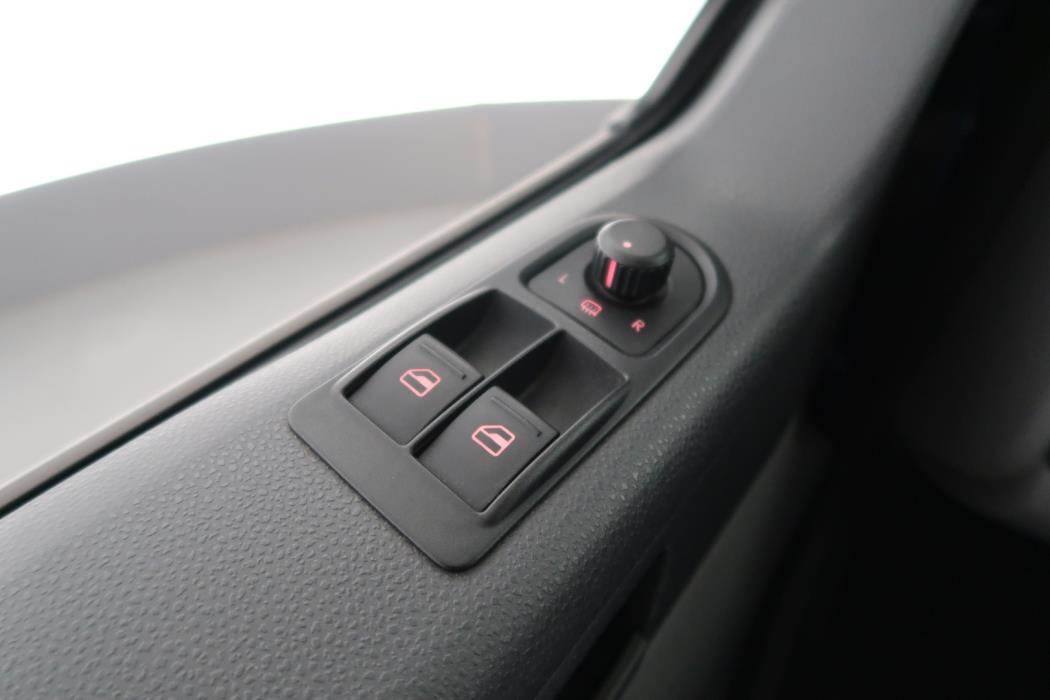 VOLKSWAGEN Transporter 2011