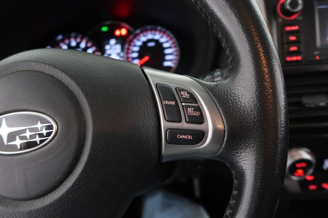 SUBARU Forester 2012