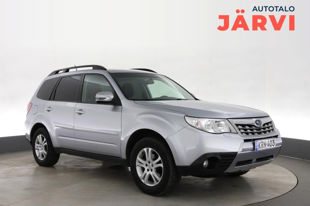 SUBARU Forester 2012