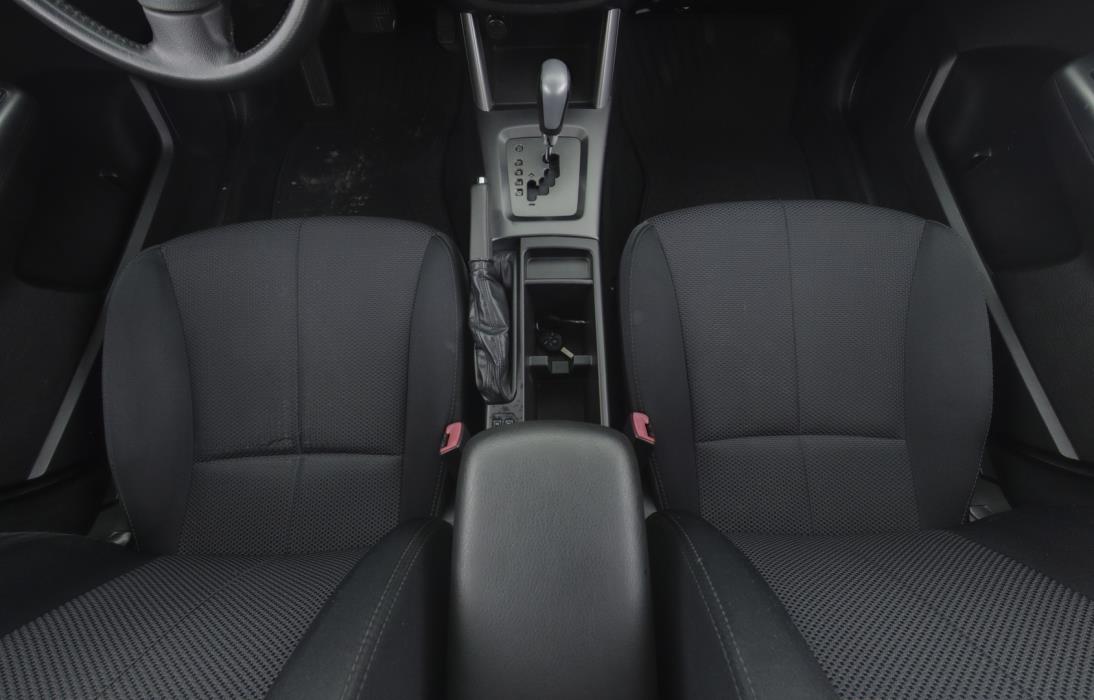 SUBARU Forester 2012