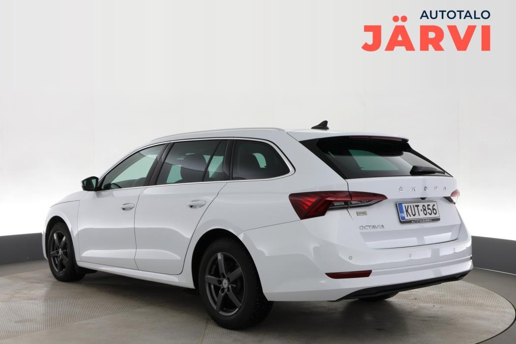 SKODA Octavia 2023