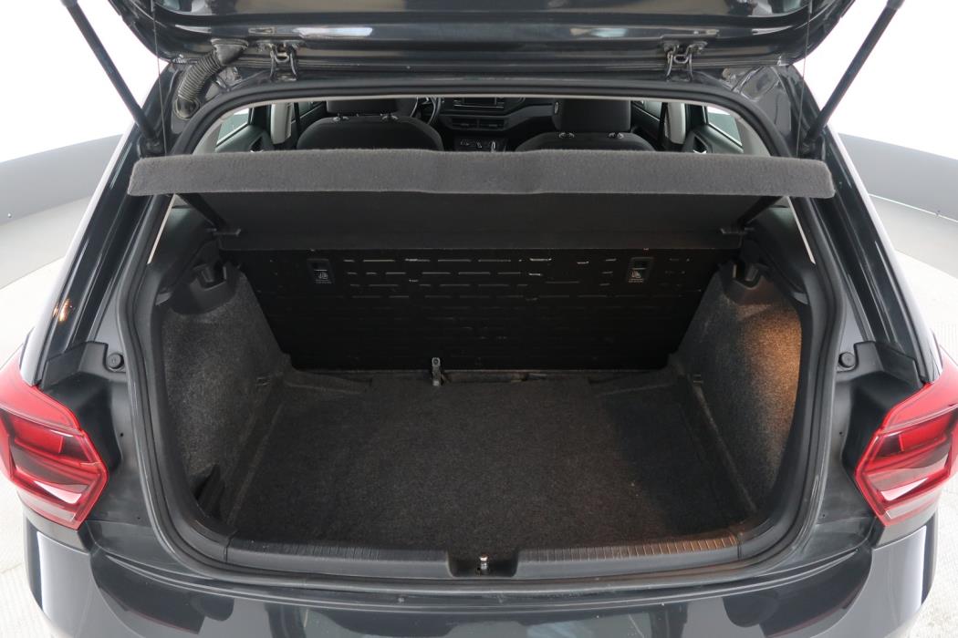 VOLKSWAGEN Polo 2020