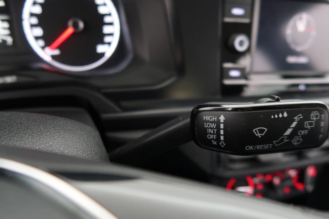 VOLKSWAGEN Polo 2020