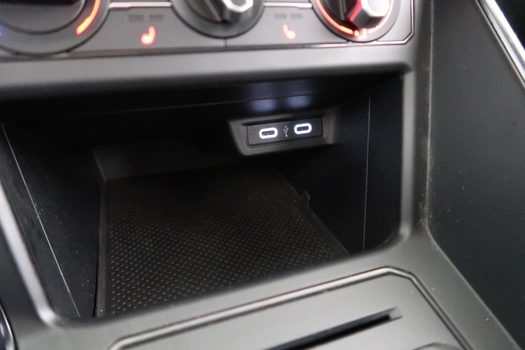 VOLKSWAGEN Polo 2020