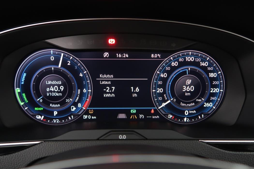 VOLKSWAGEN Passat 2018