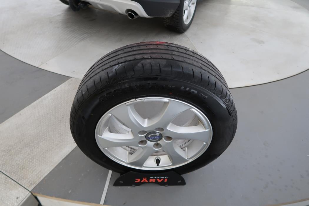 VOLVO V40 Cross Country 2015