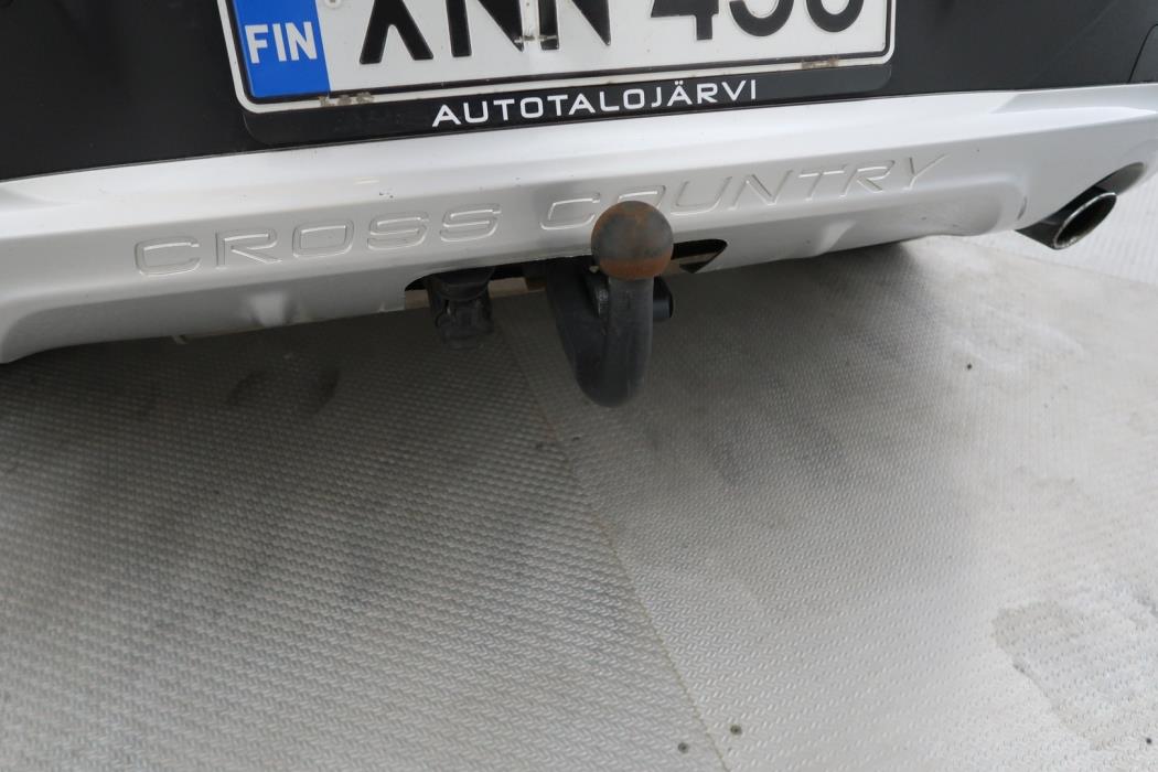 VOLVO V40 Cross Country 2015