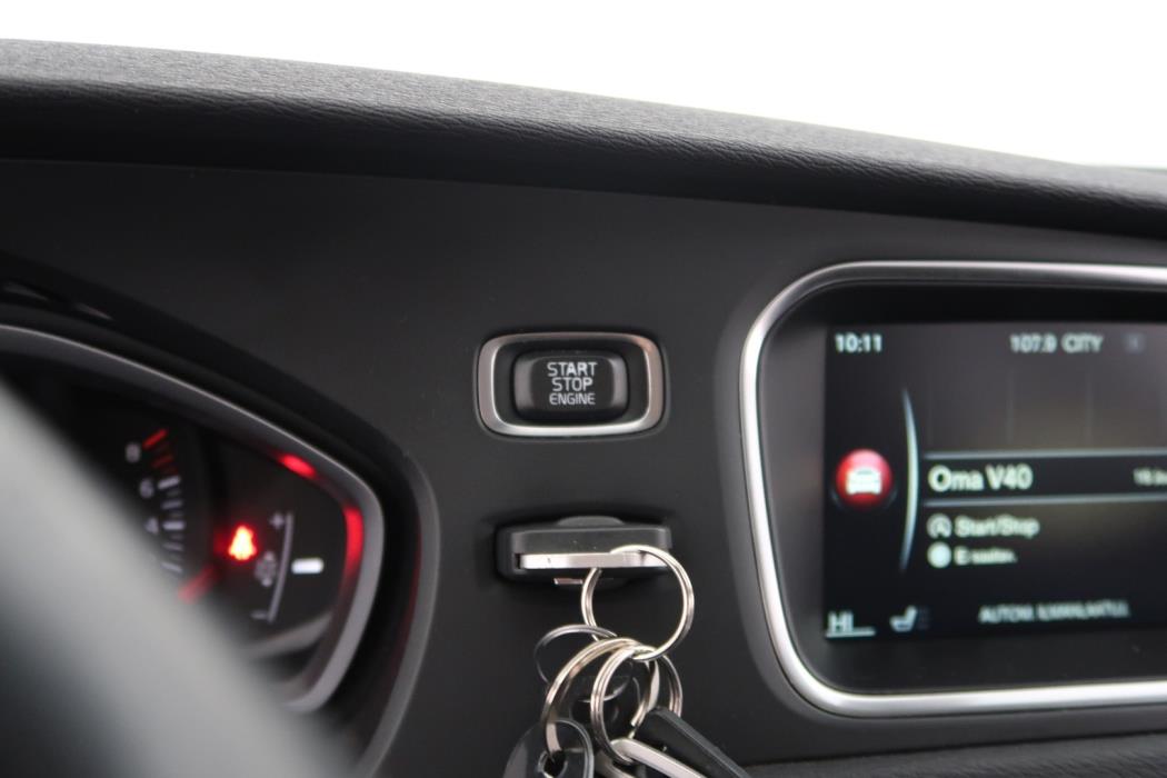 VOLVO V40 Cross Country 2015