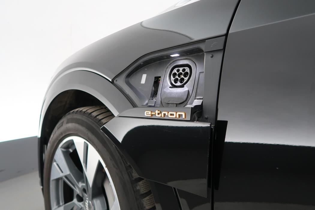 AUDI e-tron 2020