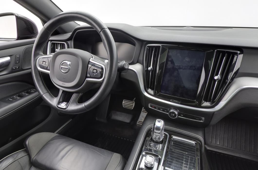 VOLVO V60 2019