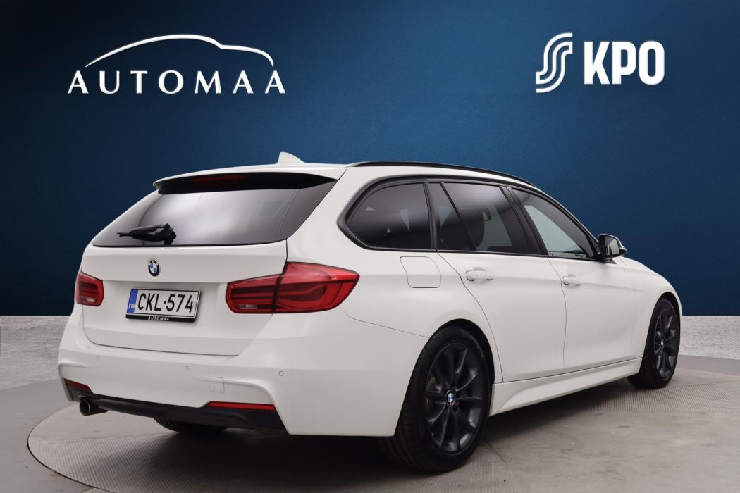 BMW 318 2017