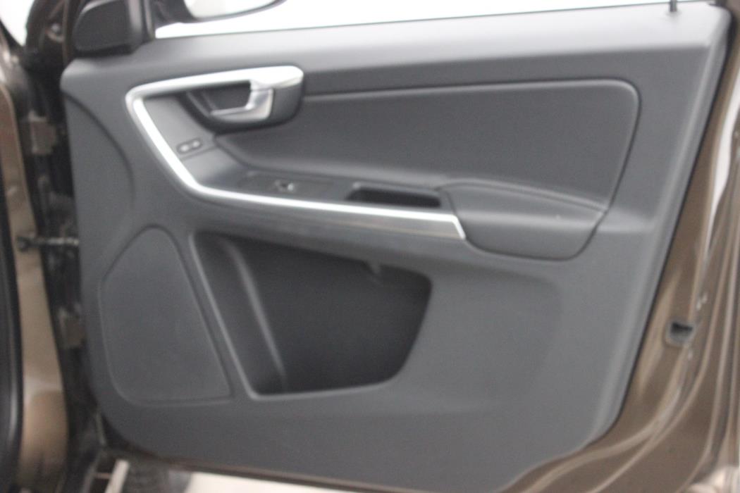 VOLVO XC60 2015