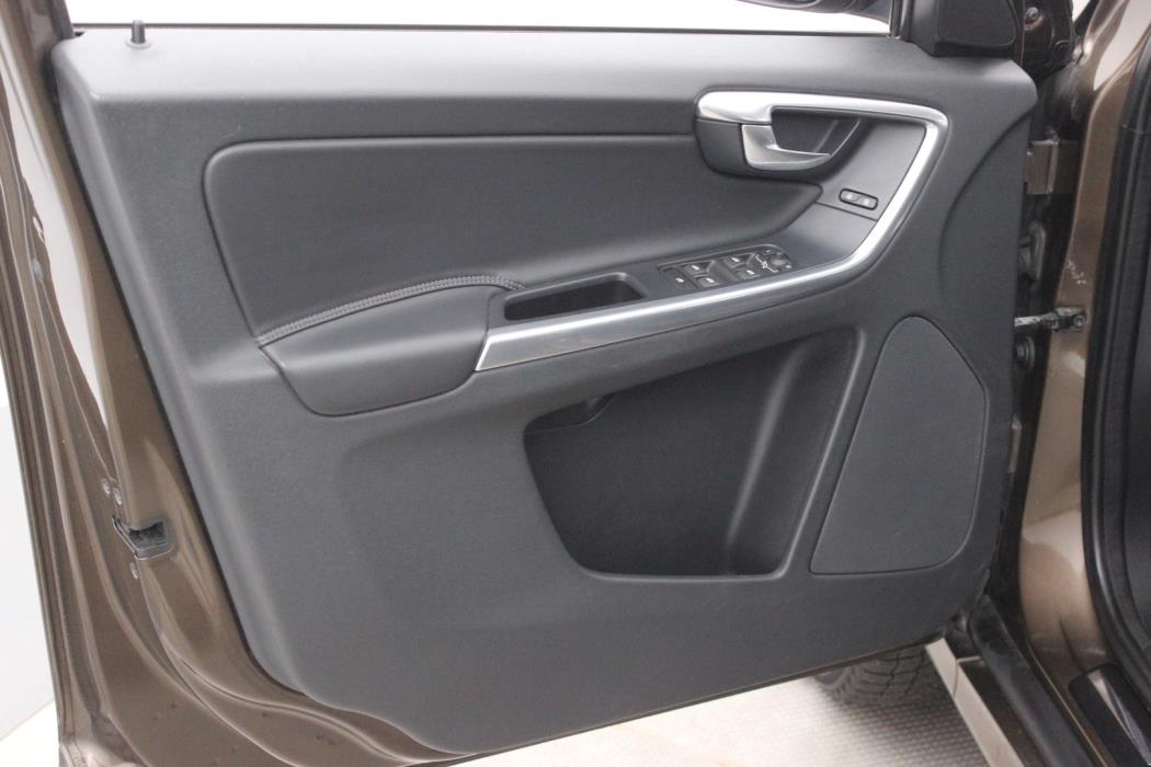 VOLVO XC60 2015
