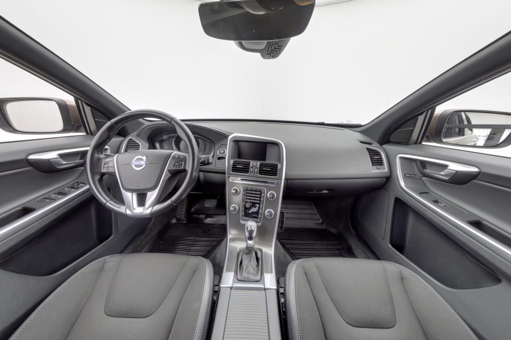 VOLVO XC60 2015