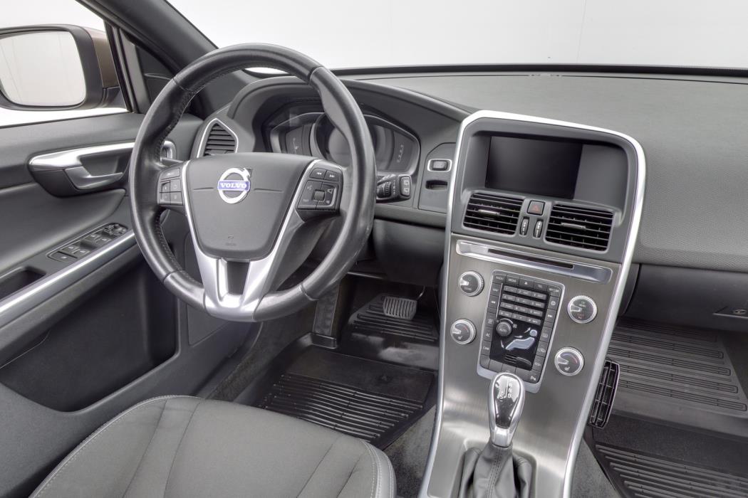 VOLVO XC60 2015