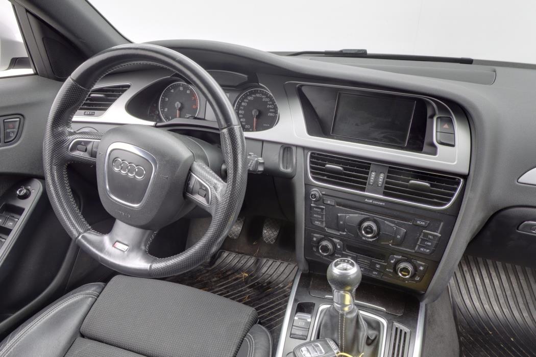 AUDI A4 2009