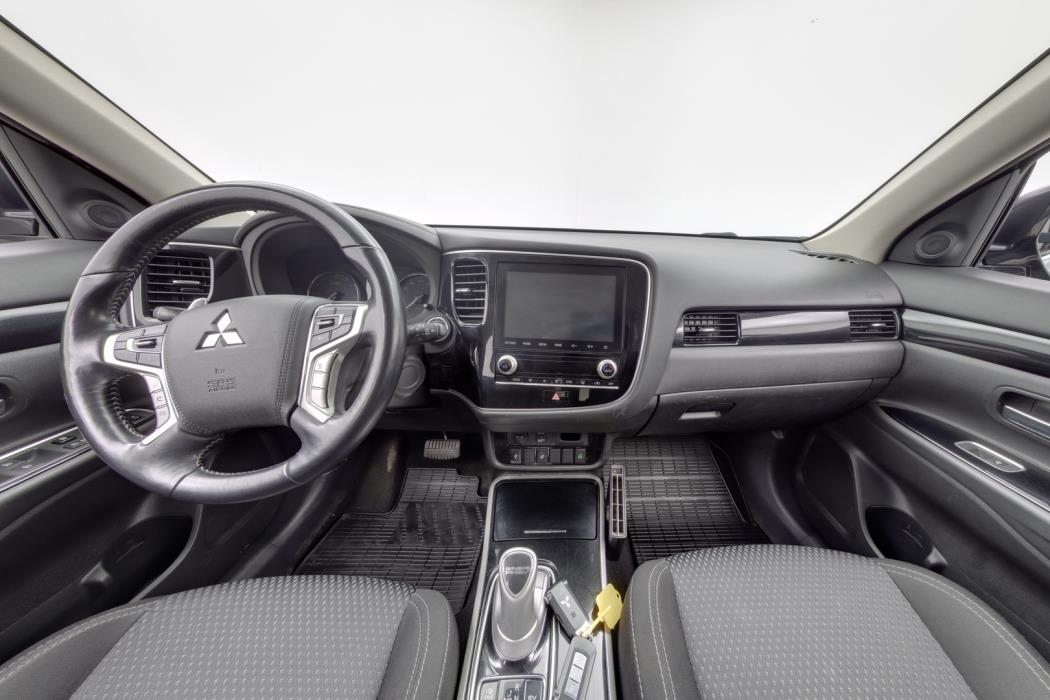 MITSUBISHI Outlander PHEV 2020