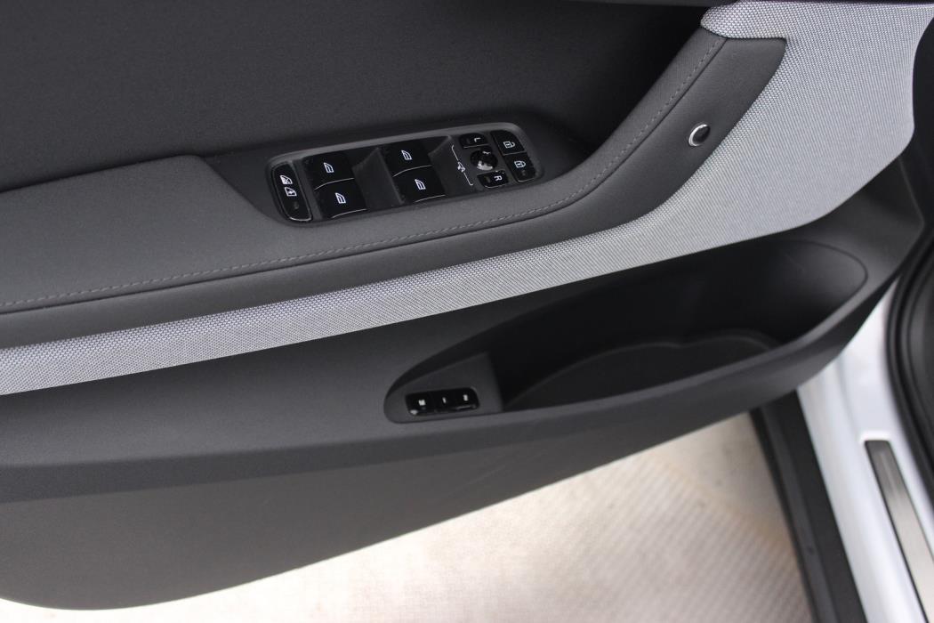 POLESTAR 2 2024