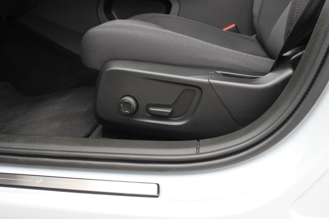 POLESTAR 2 2024