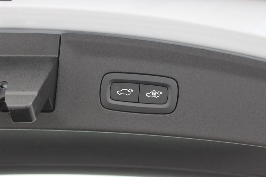 POLESTAR 2 2024
