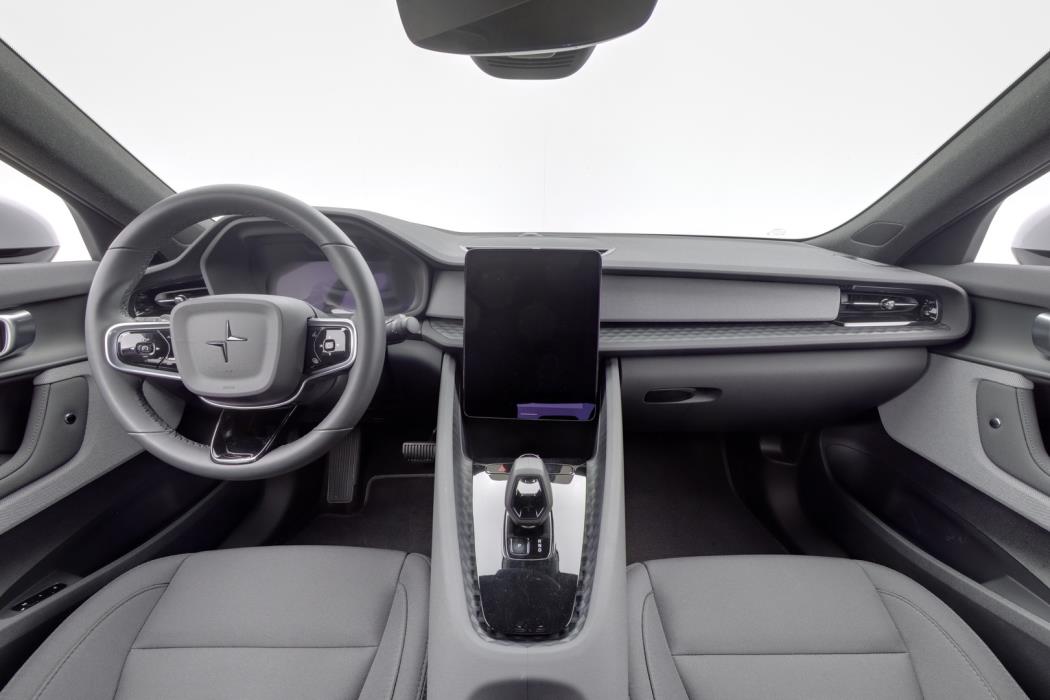 POLESTAR 2 2024