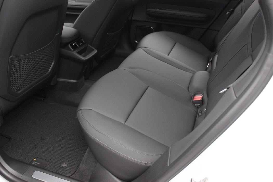 POLESTAR 4 2026
