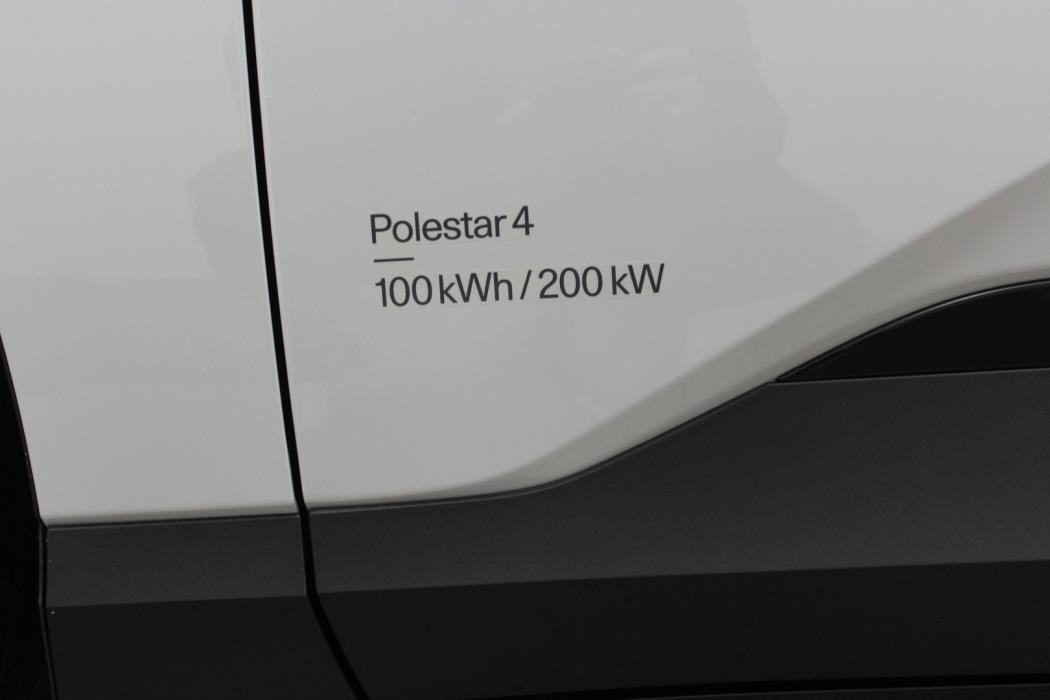 POLESTAR 4 2026