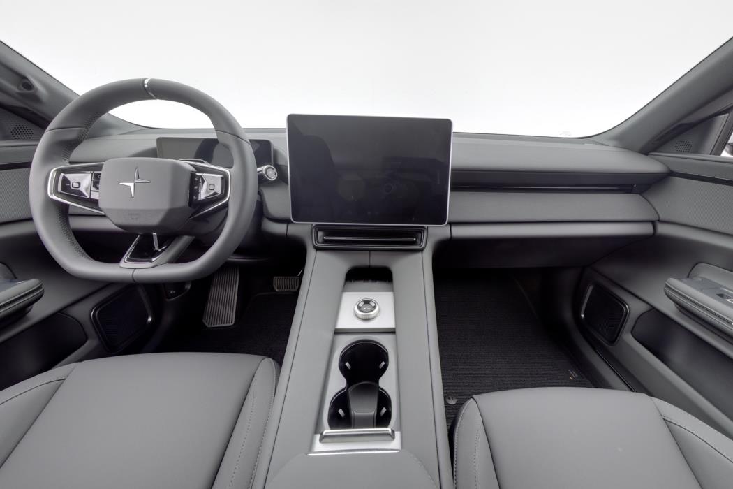 POLESTAR 4 2026