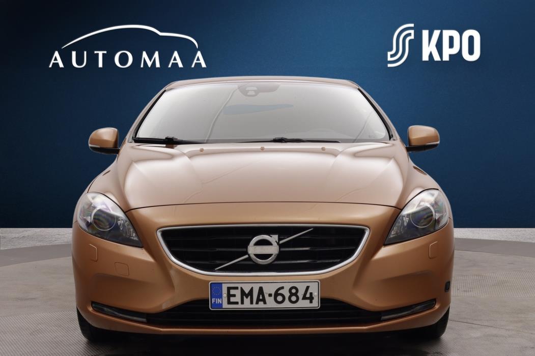 VOLVO V40 2012