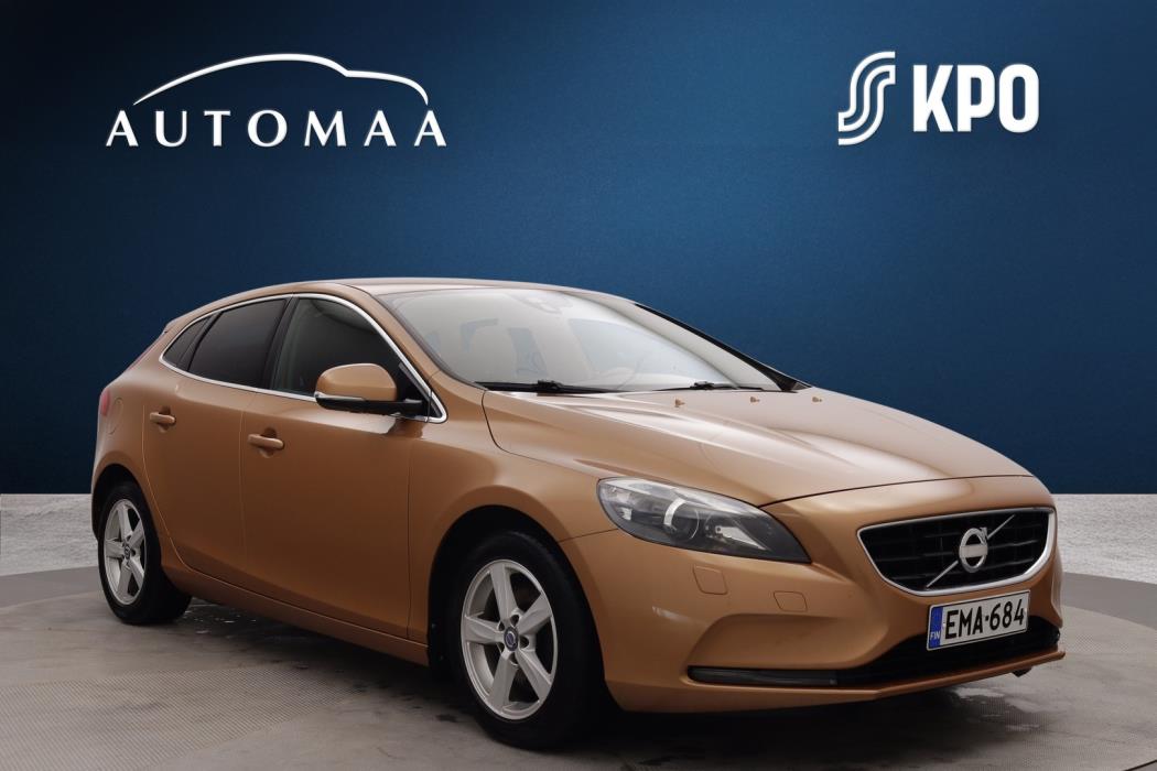 VOLVO V40 2012