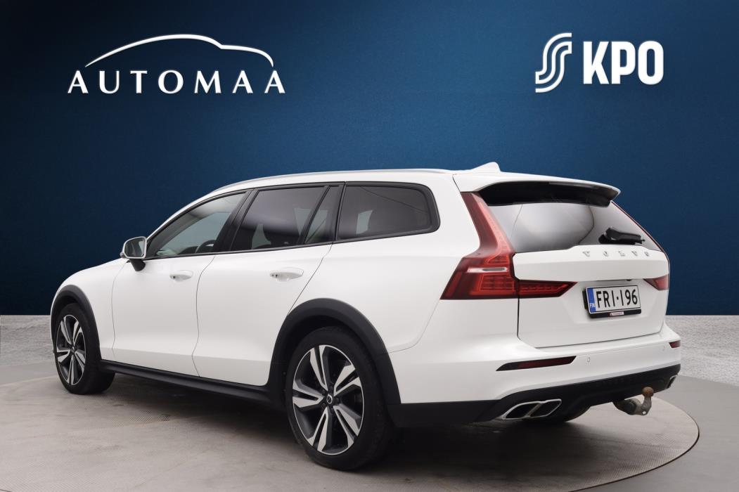 VOLVO V60 Cross Country 2019