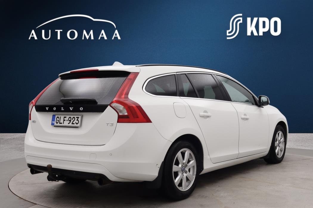 VOLVO V60 2014