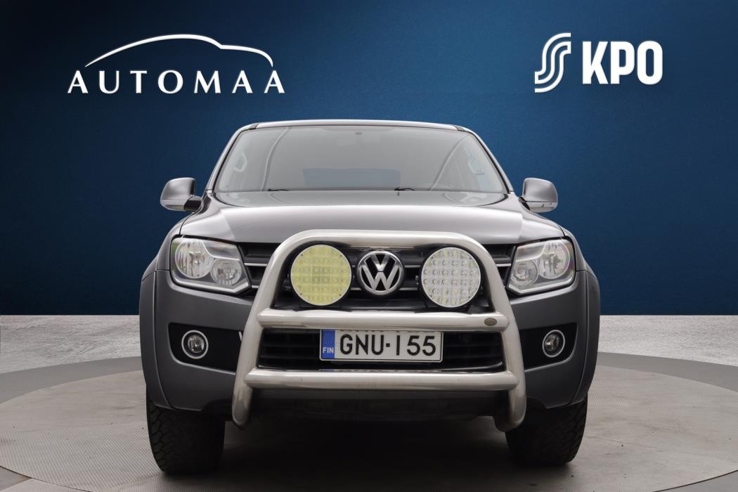 VOLKSWAGEN Amarok 2012