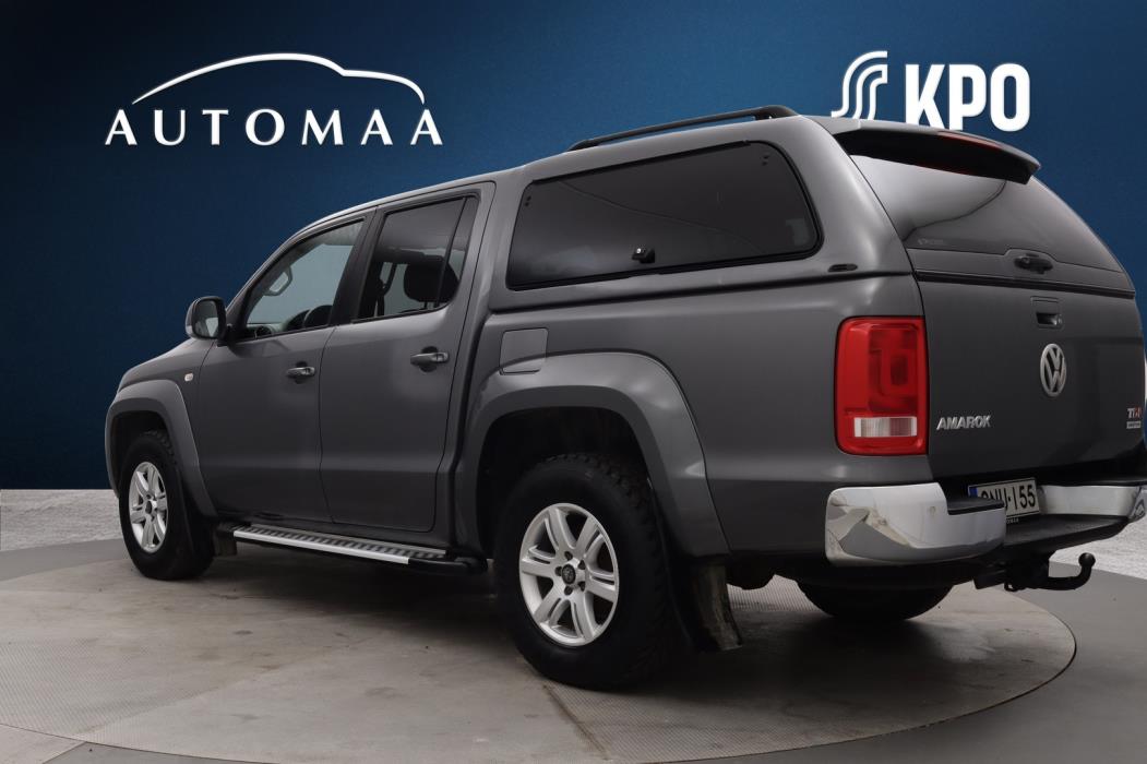 VOLKSWAGEN Amarok 2012