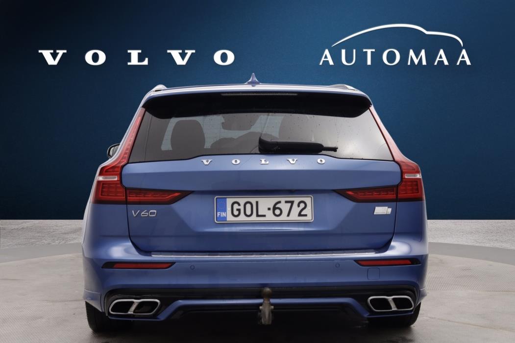 VOLVO V60 2021