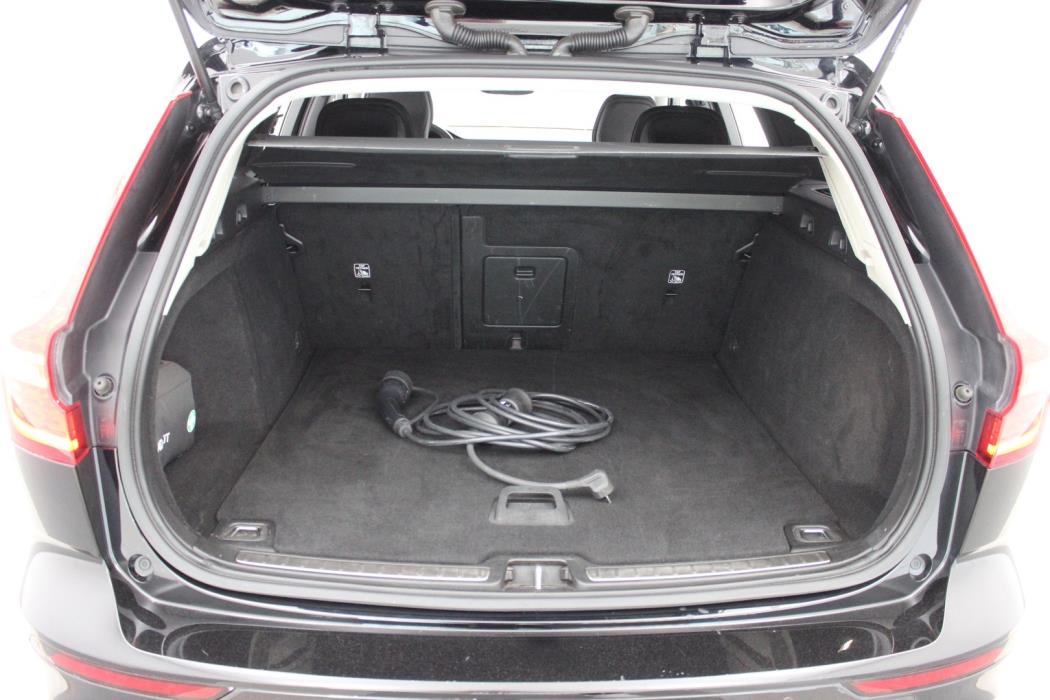 VOLVO V60 2020