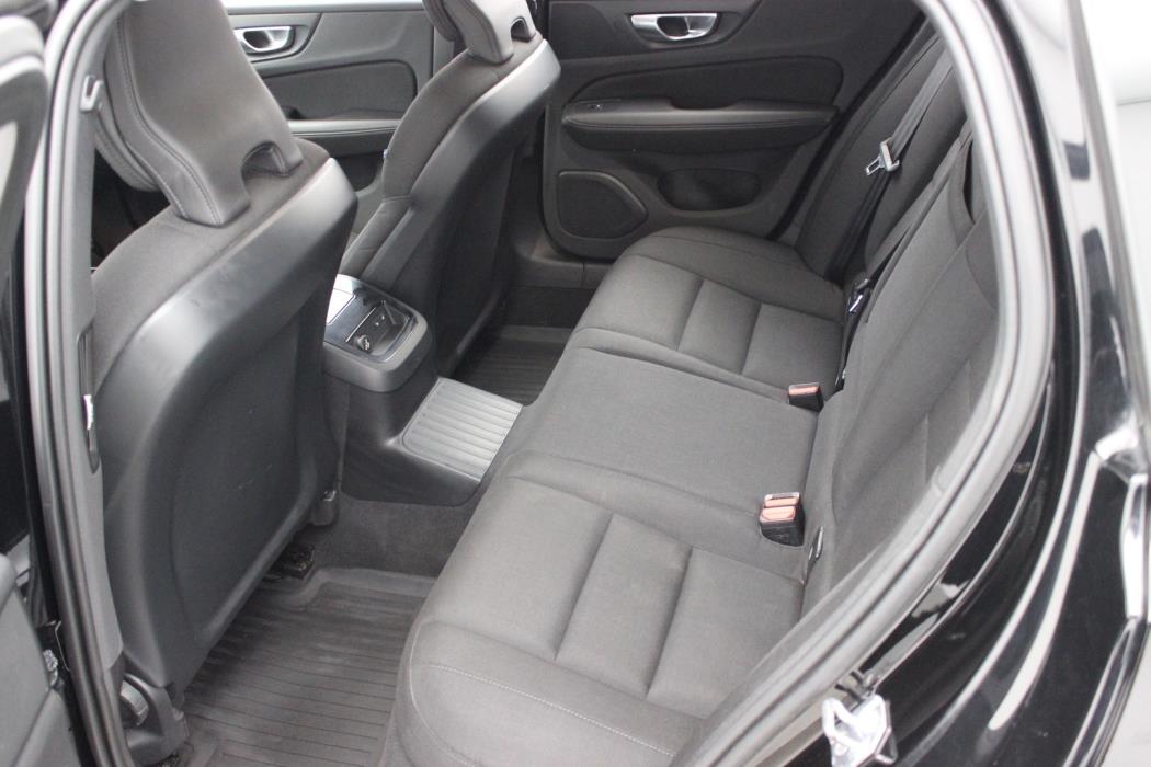 VOLVO V60 2020