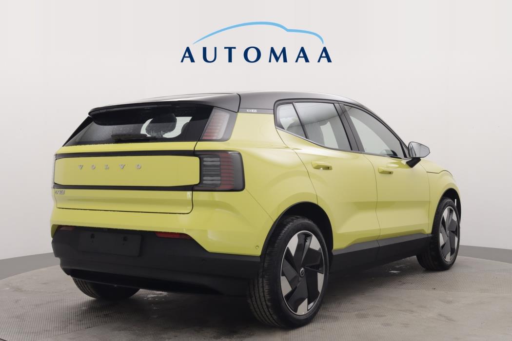 VOLVO EX30 2026
