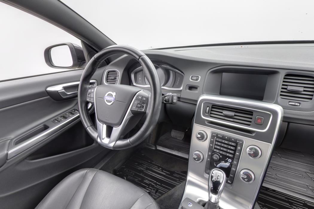 VOLVO V60 2018