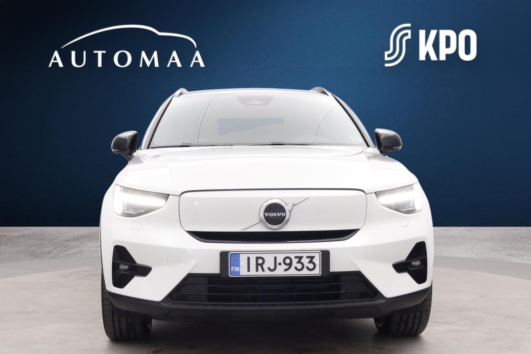 VOLVO XC40 2023