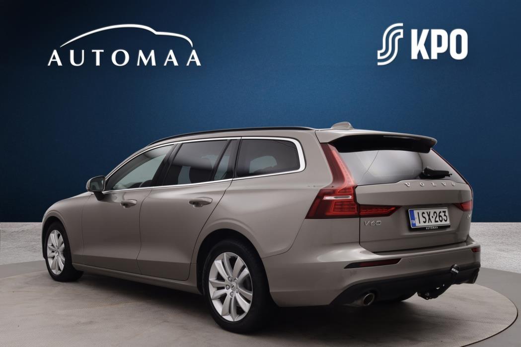 VOLVO V60 2022