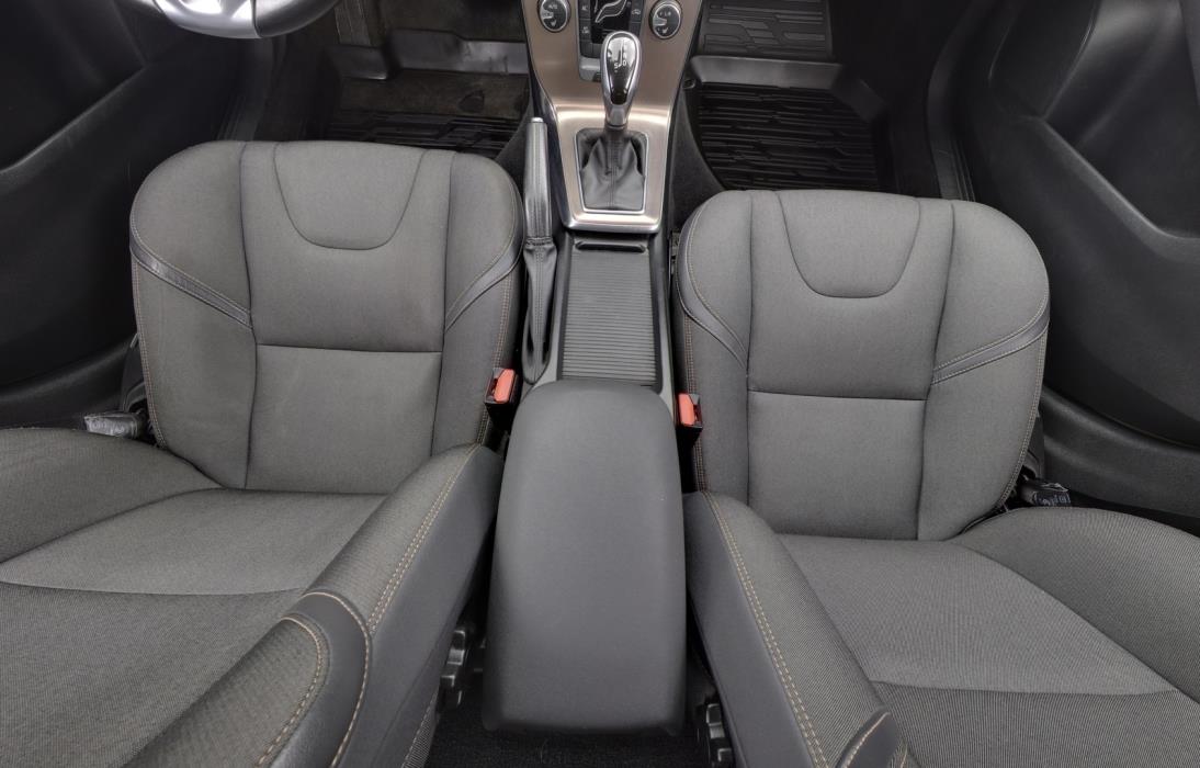 VOLVO V40 Cross Country 2014