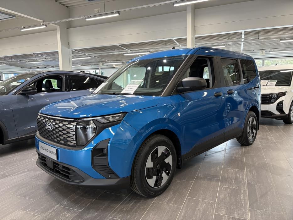 FORD Tourneo Courier 2025