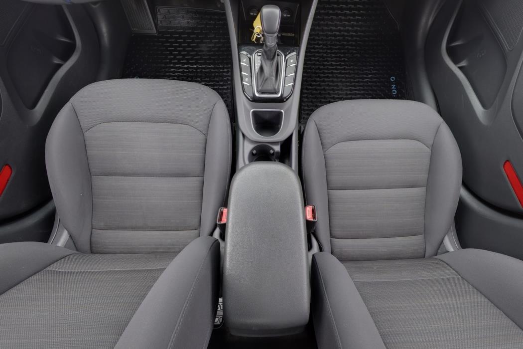 HYUNDAI IONIQ hybrid 2017